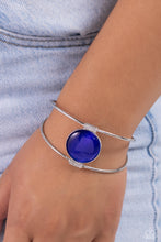 Load image into Gallery viewer, Candescent Cats Eye-Blue

