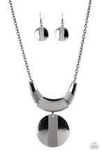 Load image into Gallery viewer, Metallic Enchantress-Black

