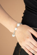 Load image into Gallery viewer, Boardroom Baller-White
