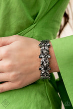 Load image into Gallery viewer, June 2022 Fashion Fix Set-Magnificent Musings
