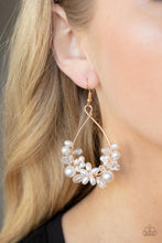 Load image into Gallery viewer, Marina Banquet-Gold
