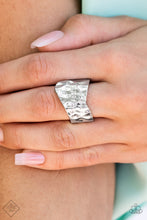Load image into Gallery viewer, July 2022 Fashion Fix Set-Glimpses of Malibu
