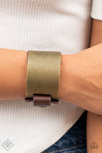 Load image into Gallery viewer, Studded Synchronism-Brass
